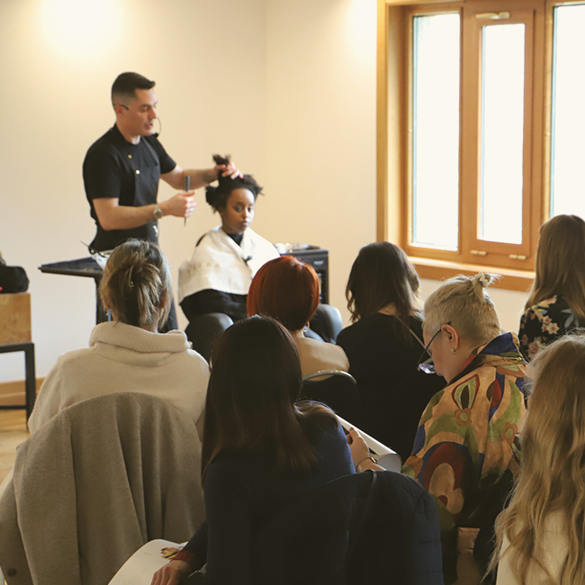 yoy cosmetics_formacion 2